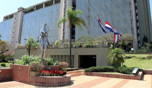 Gasto público en bonificaciones suma unos  US$ 3.000 millones en 10 años - Economía - ABC Color