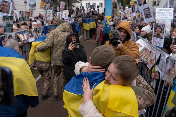 Comienza la tregua entre Ucrania y Rusia por la Pascua ortodoxa, sin incidentes graves