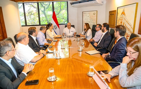 Deuda de US$ 350 millones: MEF inicia diálogo con constructoras para ordenar pagos - ADN Digital