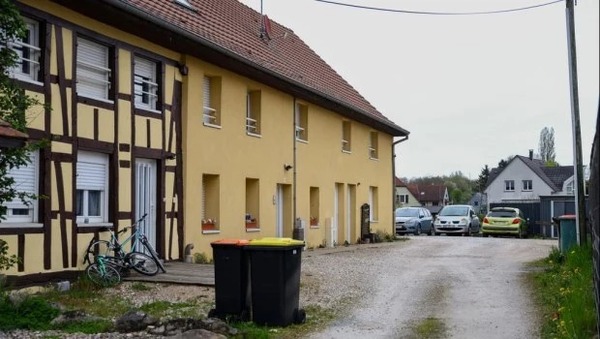 Niño de 9 años vivía encerrado en una camioneta desde 2024, lo hallaron desnutrido y sin poder caminar