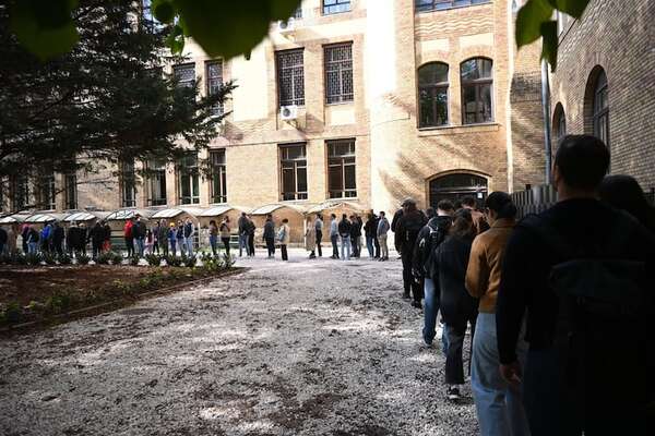 Participación récord en las elecciones de Hungría, que podrían marcar el fin de era Orbán - Mundo - ABC Color