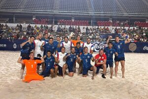 Los Pynandi son campeones del Acapulco Beach Soccer Cup