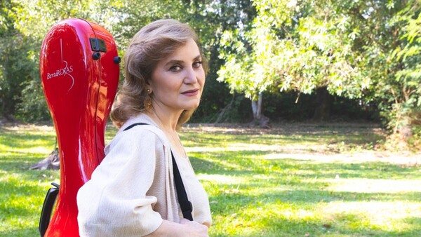 Berta Rojas propone abrazar las cuerdas paraguayas en su próximo concierto en Asunción