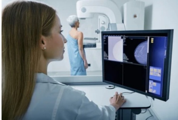 Refuerzan acceso gratuito a mamografía en el Día Nacional de lucha contra el cáncer de mama
