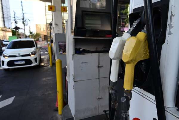 Suba de combustibles: advierten alza de hasta 80% y plantean racionalizar el consumo sin tocar el ISC - Economía - ABC Color