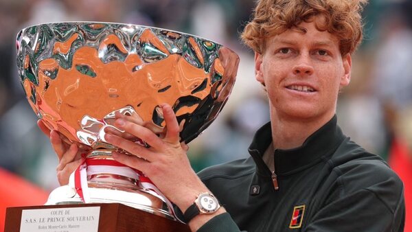 Sinner arrebata a Alcaraz el título de Montecarlo y el número uno del mundo