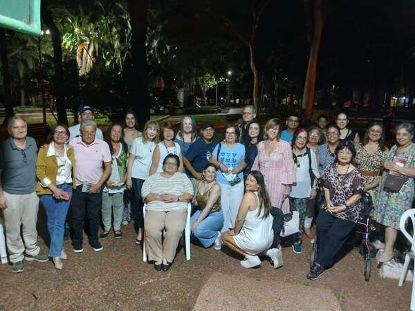 Un encuentro con la narrativa y la poesía en el cuarto Atardecer Literario del PEN - Literatura - ABC Color