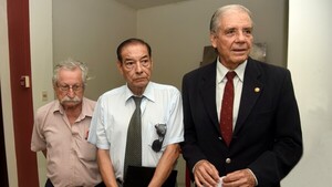 Cuestionan saqueo en los poderes del Estado