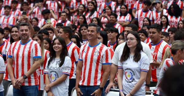 La Nación / Medio brasileño resalta entrega de becas del Gobierno