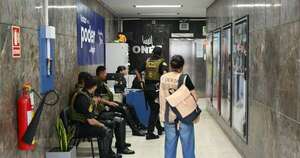 La Nación / Perú: allanan ente electoral por incidentes que dejaron sin votar a 63.000 personas