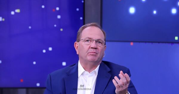 La Nación / Camilo Pérez celebra gran aceptación de su figura y destaca acompañamiento en actos