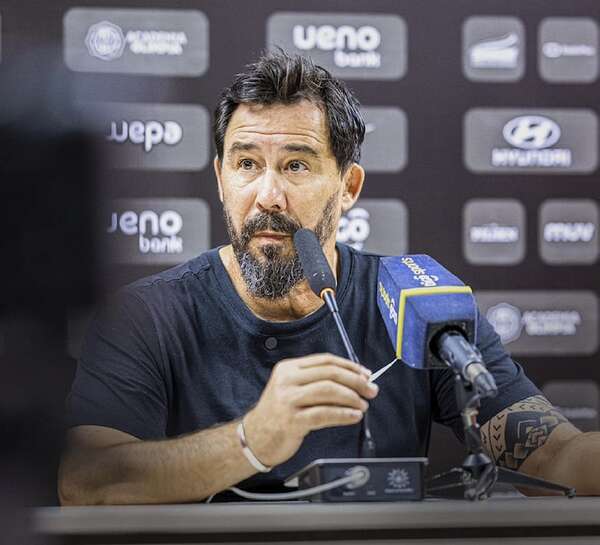 “Vitamina” Sánchez explica cómo gestiona la doble competencia - Olimpia - ABC Color