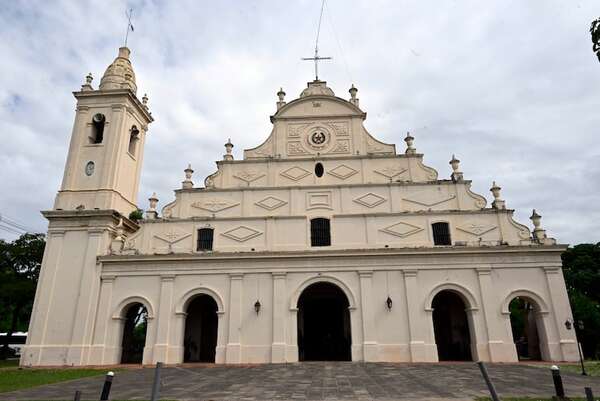 Majestuoso y señorial templo de la Santísima Trinidad - Nacionales - ABC Color