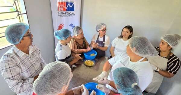 La Nación / Certifican a cocineras del programa Hambre Cero