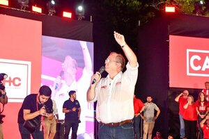 Camilo Pérez deja ODESUR y se lanza de lleno a la carrera por la Intendencia de Asunción