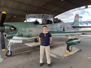 "Quemó" pestañas por un sueño y ahora rumbea ¡a la NASA!