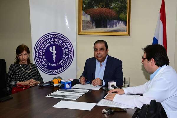 Medicina: Médicos hablan de “triple estafa” en carreras de Salud en Paraguay - Nacionales - ABC Color