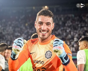 Gastón Olveira consolida su leyenda bajo los tres palos con números que asustan en el fútbol sudamericano