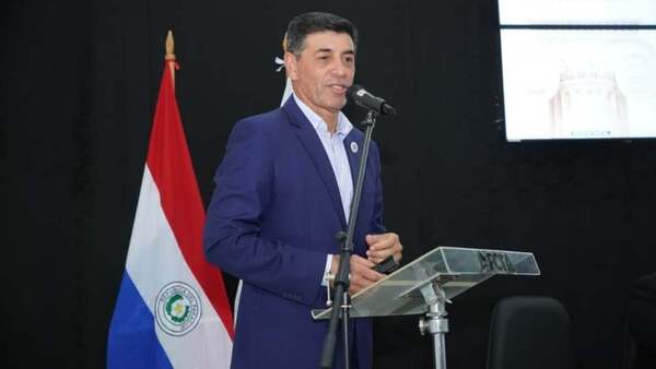 Víctor Ríos tiene perfil para aglutinar a la oposición en el 2028, afirma diputado