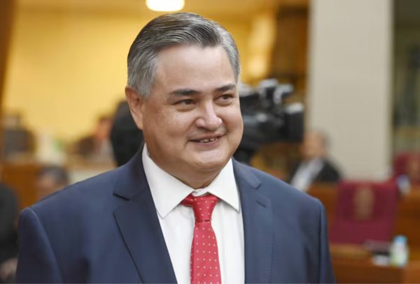 «Si vamos a hacer recortes, deberíamos empezar por casa para tener autoridad moral»