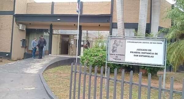 Funcionaria judicial denuncia maltrato de un magistrado en el Juzgado de Santaní - Nacionales - ABC Color