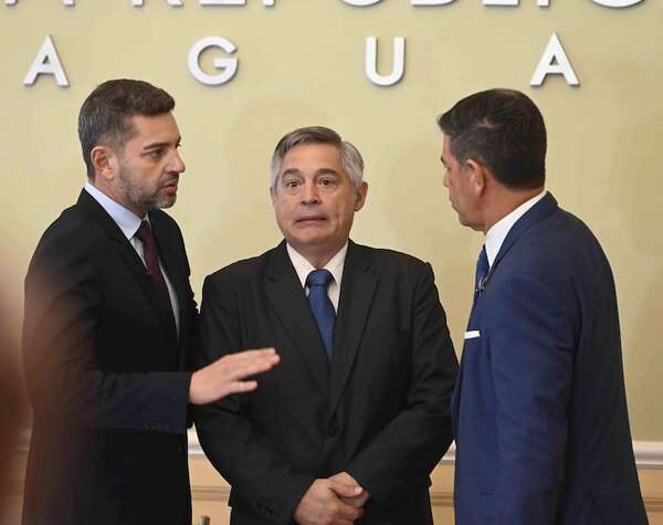 Medicina: “estafa” no se da en universidades públicas, dice Víctor Ríos en lanzamiento de nueva carrera en Pilar - Nacionales - ABC Color