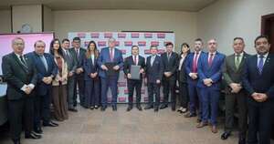 La Nación / Ande y OIEA firman acuerdo para evaluar energía nuclear en la matriz del país