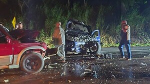 Choque frontal entre dos camionetas deja un fallecido y un herido en Santaní