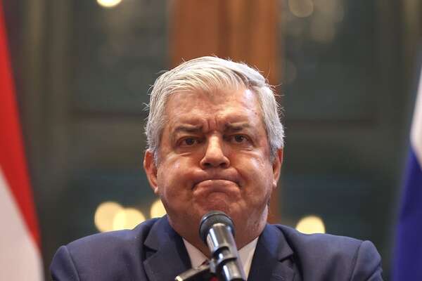 Riera afirma que el embajador Gustavo Leite debe renunciar - Política - ABC Color