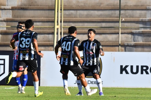 Deportivo Santaní suma sus primeros puntos