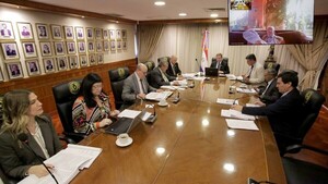 Conflicto entre ministros por revisión en la Sala Constitucional de fallos de otras Salas
