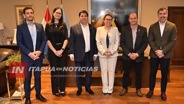 EBY Y SENATUR IMPULSAN LA REALIZACIÓN DE LA FERIA DE AVES DE SUDAMÉRICA EN PARAGUAY