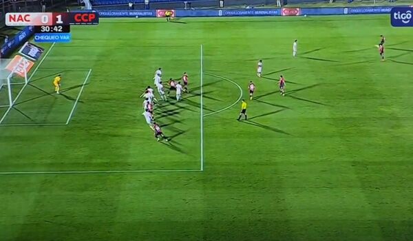 Popular / Para la Comisión de Árbitros, el gol de Vegetti fue correctamente anulado