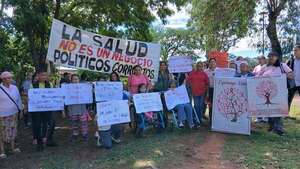 Pacientes y sindicatos del Hospital Nacional exigen insumos y rechazan la continuidad de la intervención - Nacionales - ABC Color