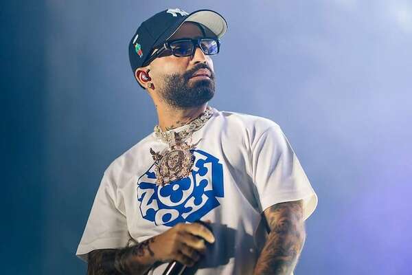 Reggaetonero Arcángel volverá al país para celebrar sus 20 años de carrera - Música - ABC Color