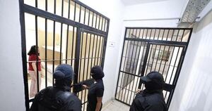 La Nación / Dalia López fue llevada al penal de Emboscada