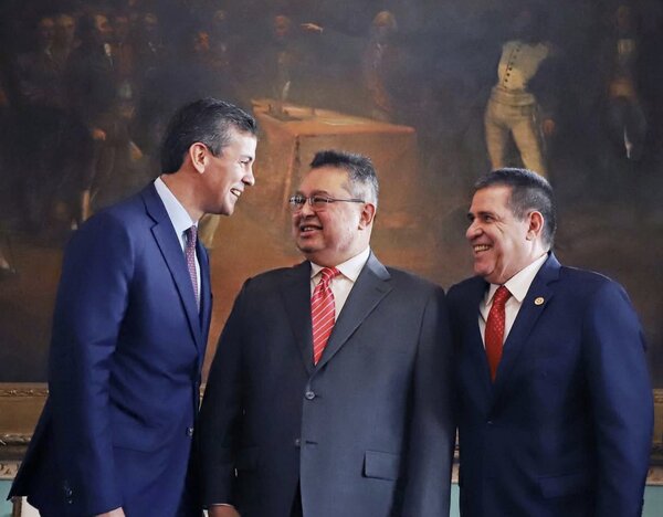 Hasta desde el gabinete de Peña piden renuncia de Leite