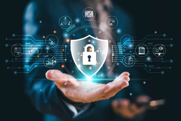 Operación Ícaro: suben a 10 los detenidos por red de ciberestafa liderada por joven de 18 años - Policiales - ABC Color