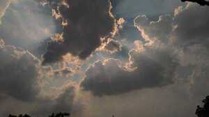 Martes cálido con aumento en la probabilidad de lluvias y tormentas