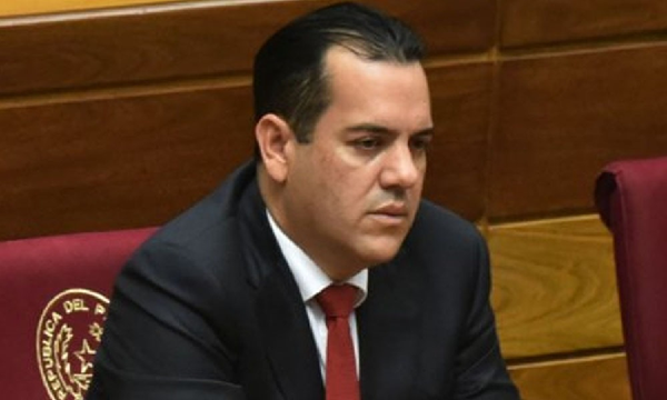 Caso merienda escolar: juez declaró en rebeldía al exsenador Rodolfo Friedmann - Noticiero Paraguay