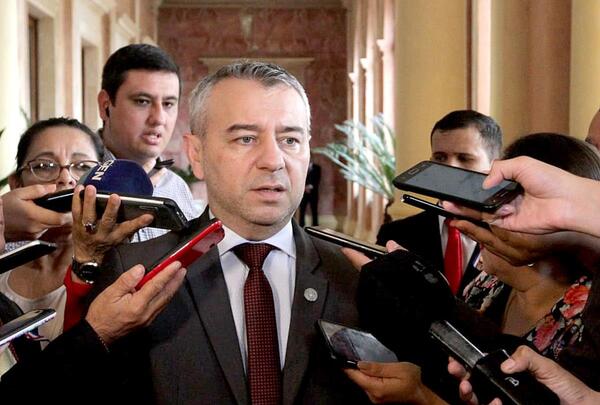 Centurión: "Asunción será el primer grito de emancipación contra el modelo cartista "