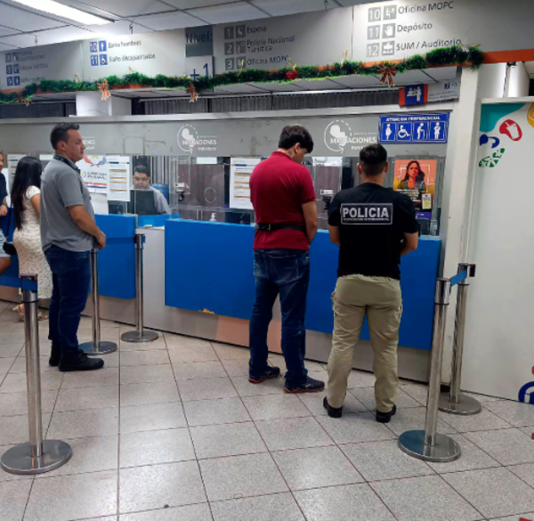 Paraguay impide entrada a más de 400 extranjeros: muchos venezolanos y argentinos