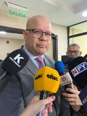 MEF no acompaña flexibilización del tope fiscal y asegura pago a vialeras y farmacéuticas esta semana - Economía - ABC Color