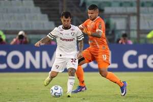 Argentino Acosta, un mes de baja en Fluminense - Fútbol Internacional - ABC Color