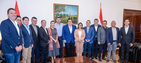 Gobernadores colorados expresan respaldo a Alliana y proyectan posible chapa presidencial - ADN Digital