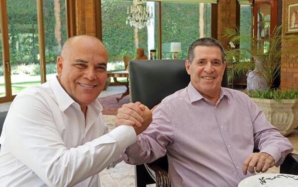 Febriles reuniones en Honor Colorado tras confirmación de Alliana a la Presidencia - Política - ABC Color