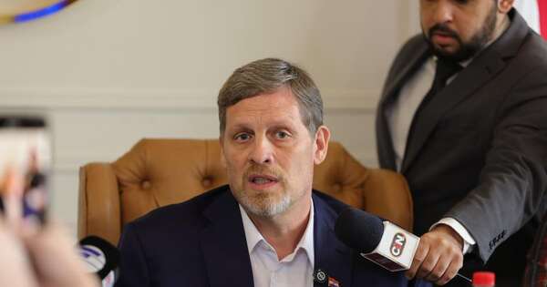 La Nación / Honor Colorado tiene 14 miembros, pero con aliados mantiene un bloque de 24 en el Senado