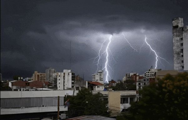 Tormentas intensas afectan a Asunción y nueve departamentos - Clima - ABC Color