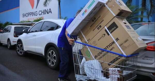 La Nación / Ventas crecen un 4,8 % y reflejan dinámica en comercio y servicios