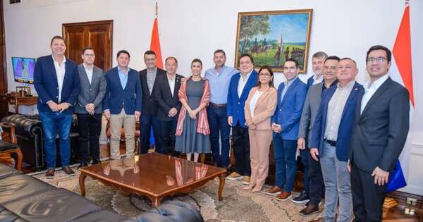 La Nación / Gobernadores respaldan a Alliana y presentarán su candidato a vice